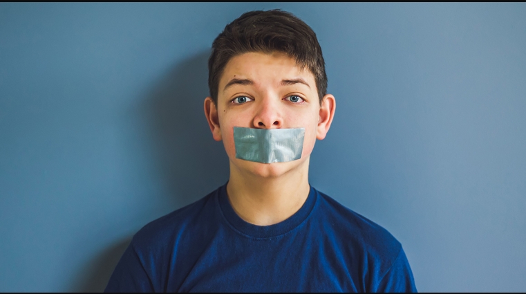Neuseeland: Lehrerin klebt Schüler (7) den Mund zu, weil er störte – Mutter: „Ich bin entsetzt“